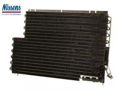 Aircocondesor , Condensator, Airconditioning Volvo 740 940 960 (1992) (OP=OP) Nissens 3537069-N