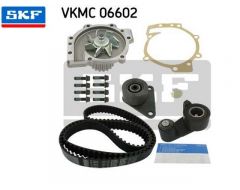 Distributieset, incl waterpomp riemset Volvo 850 C70 (-05) S40 (96-99) S70 V40 (96-99) V70 (-00) XC70 (-00) SKF 5154002-SET