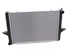 Radiator/ Radiateur Benzine hangeschakeld Volvo C70 (99-05) S70 (99-00) V70 (99-00) XC70 (99-00) 8601449-P